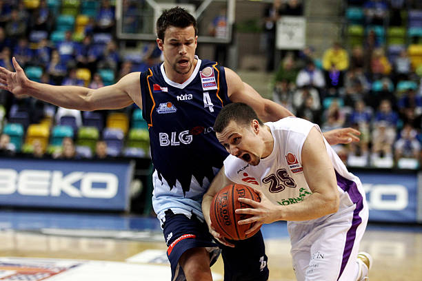 斯自身的比 斯自身的比