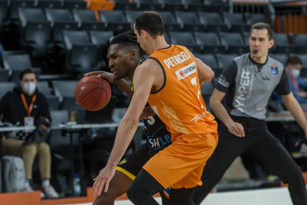 一场充满激 一场充满激